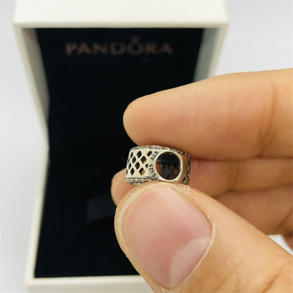 ✨🔥Pandora Chicago I Have Irish Roots Ih four-leaf clover Exclusive Charm - Picture 5 of 6